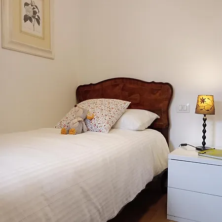 Appartement Mansarda In Piazzetta Centro Storico Manerba del Garda