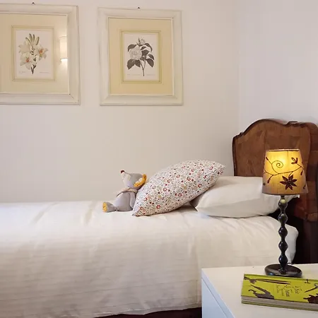 Appartement Mansarda In Piazzetta Centro Storico Manerba del Garda